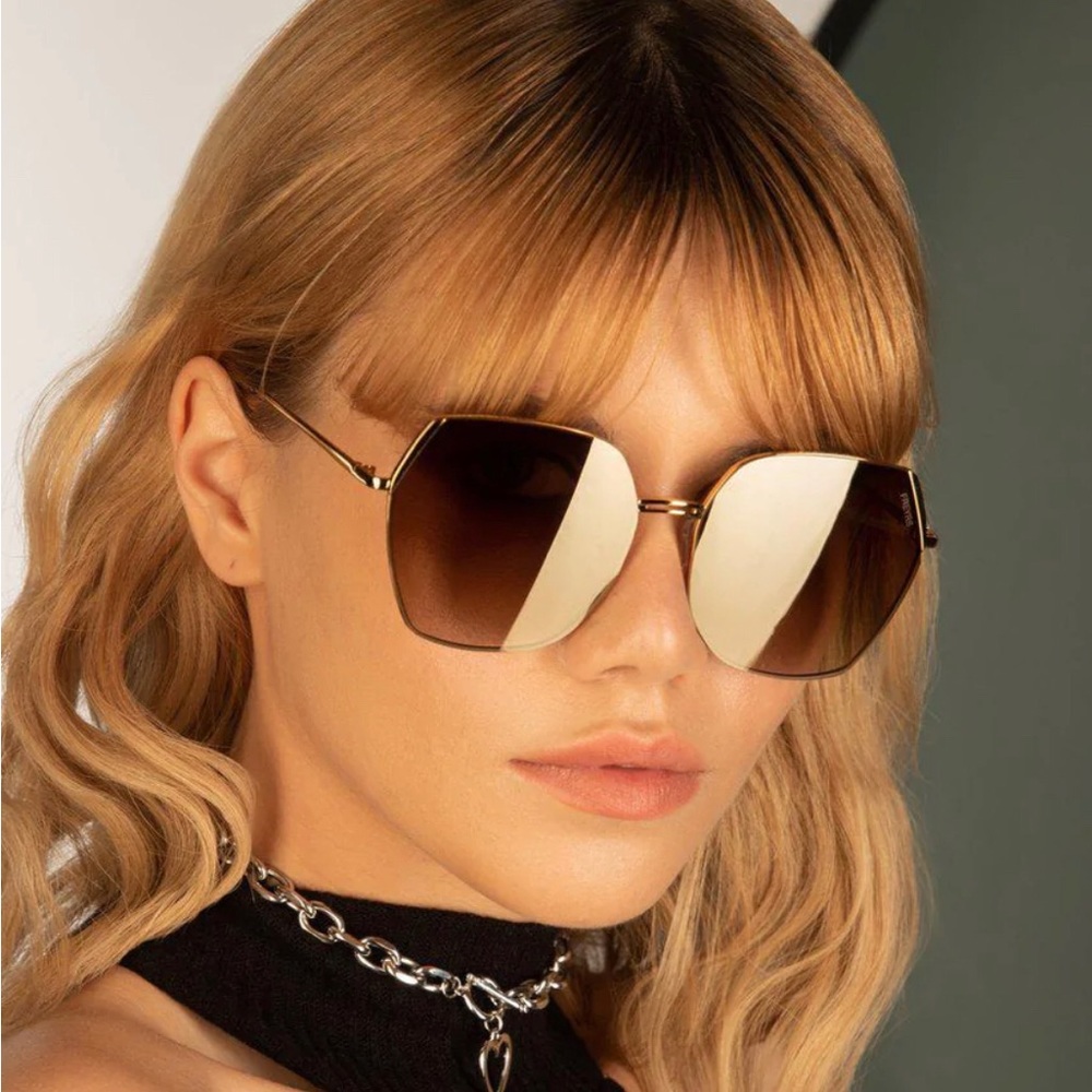 Freyrs Chelsie Oversized Sunglasses *gently used* | Perfect for all seasons 🍁